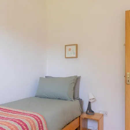 Хостел The Common Knowledge Centre *