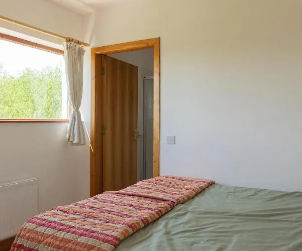 Хостел The Common Knowledge Centre *