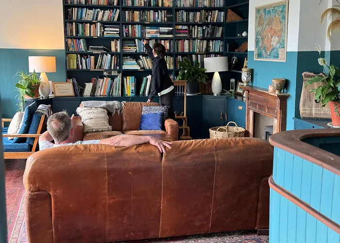 Хостел The Common Knowledge Centre